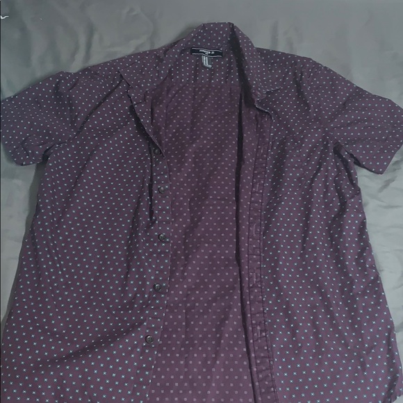 Cute button up - Picture 1 of 3